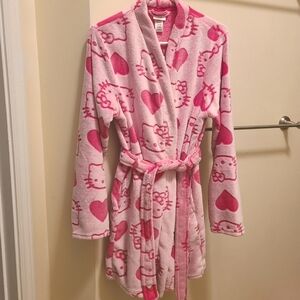 Hello Kitty Robe 💗